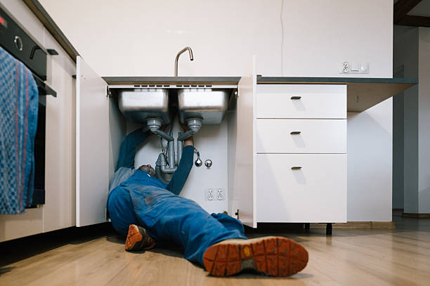 Professional Leak Detection technician working in Laconia, IN